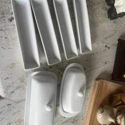 cheese and butter plates and 4 pcs olives plates