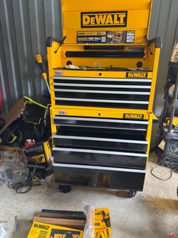 Dewalt drawer chest 2 peace’s