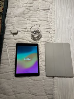 iPad 6th Generation and Apple Pencil