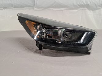 Halogen Black Front Right Headlight/Ford Escape