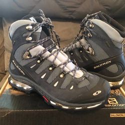 Salomon Quest 4D GTX W Hiking Boot, Women's Size 9.5