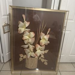 Beautiful work of art! Flower on box!