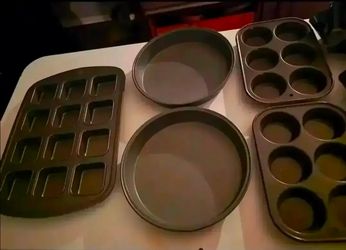 Cooking pans baking pans