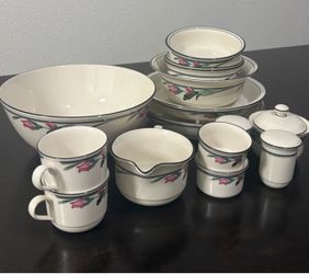 Dinnerware Set