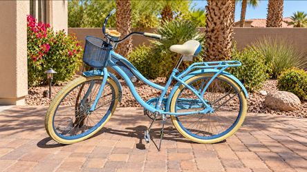 Huffy Nel Lusso 26” Women’s Cruiser Bike – Light Blue – Barely Used