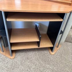 Corner Desk-basically New!