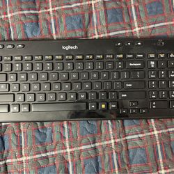 Logitech K360 keyboard wireless.