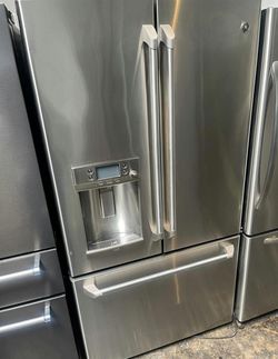GE French Door Stainless Steel Fridge with IceMaker