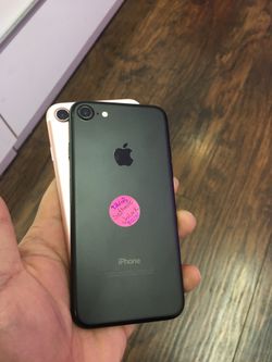 iPhone 7 gsm unlocked 32GB with free temper glass and charger