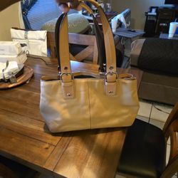 Selling Coach Purse