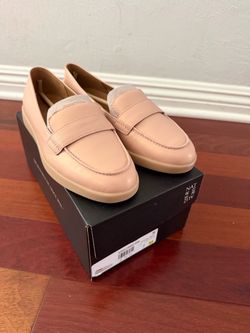 NEW Naturalizer leather Karis cameo pink loafers, size 7 M