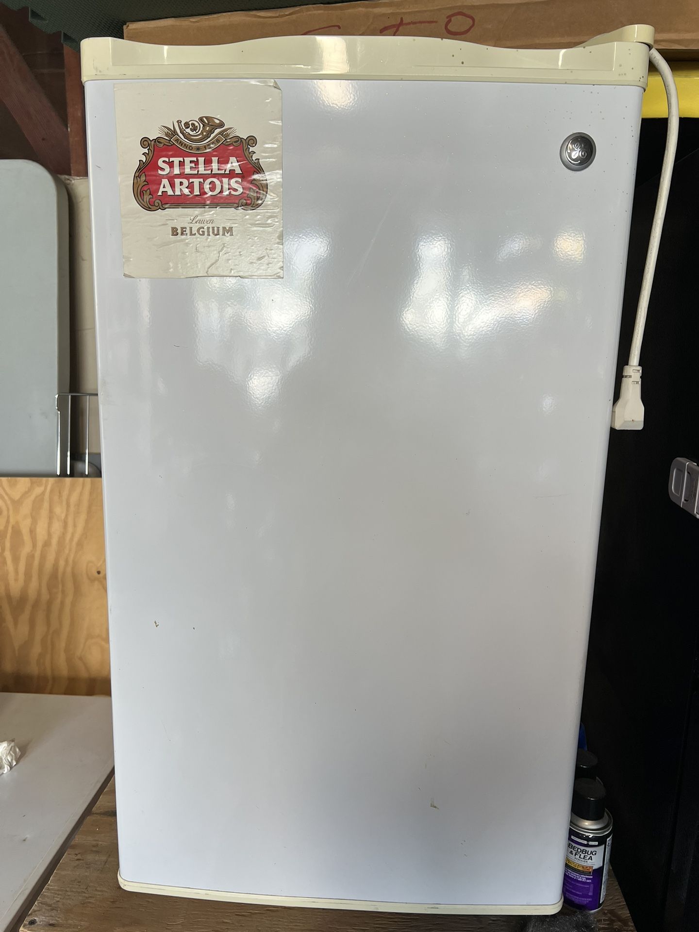 GE White Mini Fridge