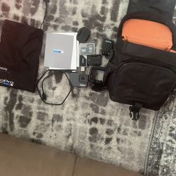 Go Pro Hero 7 In Great Condition With Accessories