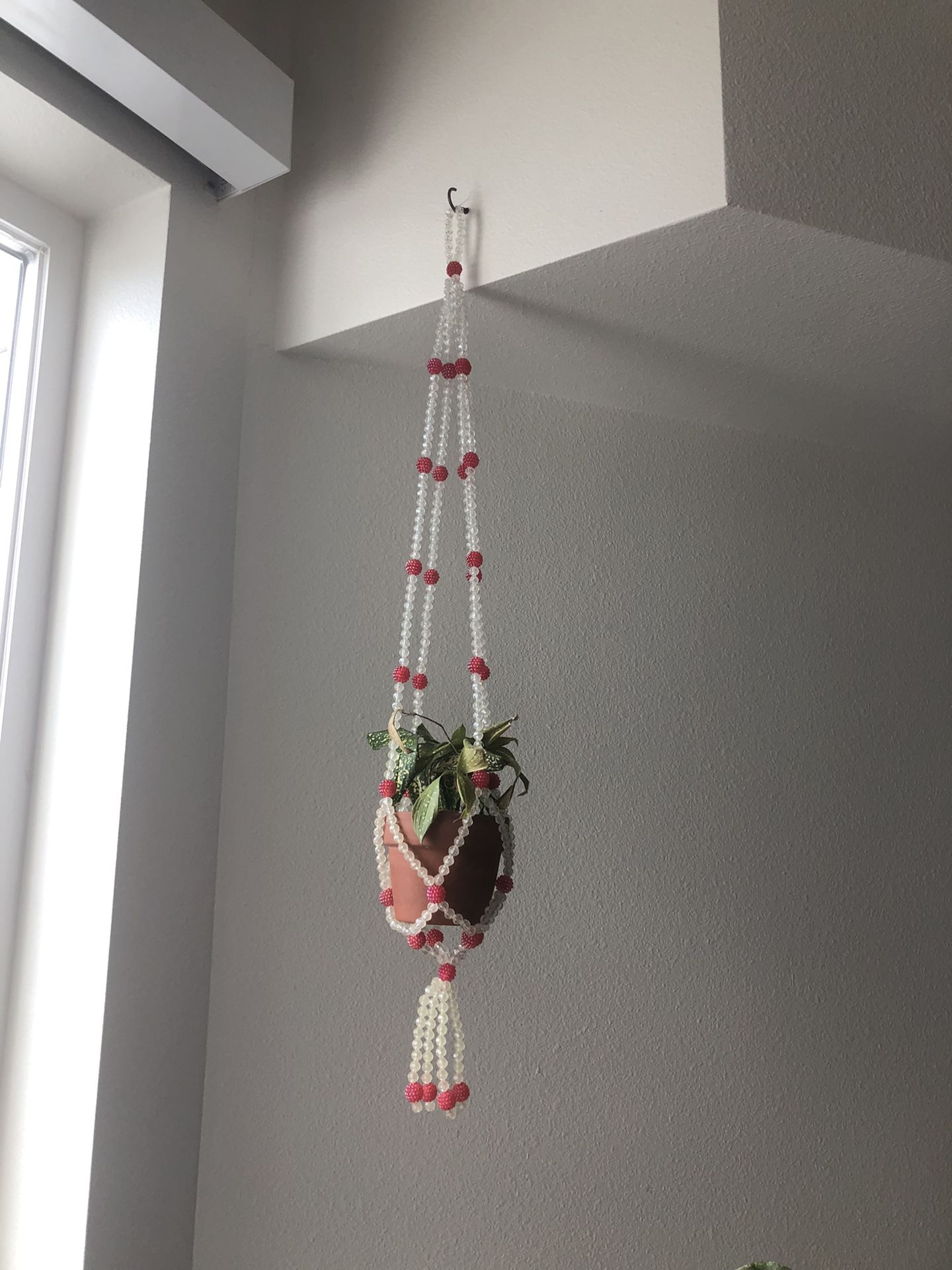 Boho 70s Beaded Plant Holder - Red And White