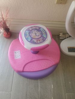 Toddler sit and spin toy