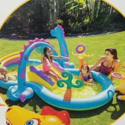 INTEX inflatable dinoland play center