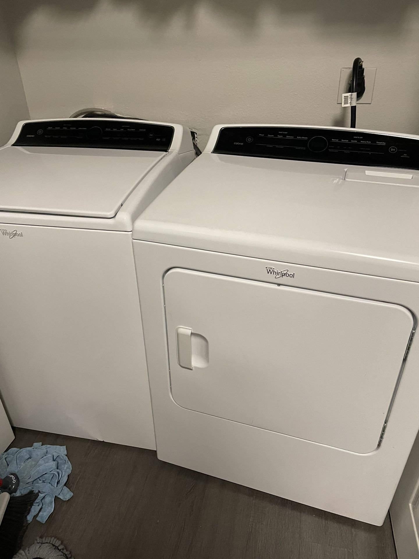 Washer & Dryer whirlpool Cabrio Set.