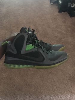 LeBron size 15