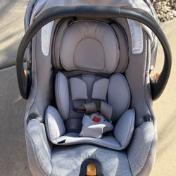 Chicco KeyFit Car Seat with Base