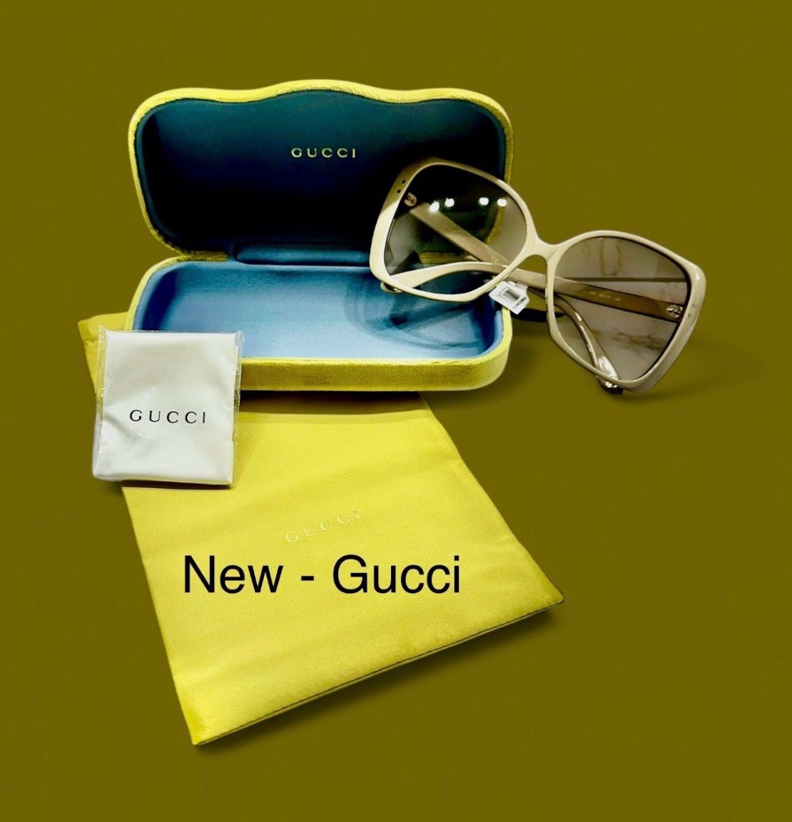 Sunglasses - Gucci