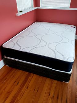 NEW FULL-SIZE MATTRESS AND BOX SPRING - 2PC