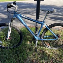 Trek 4300 Bike - 17.5” WSD