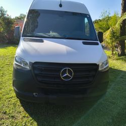 2021 Mercedes-Benz Sprinter 2500