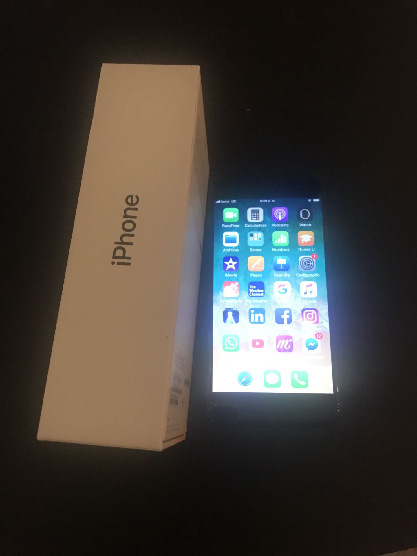 I sell iPhone 7 plus 128gb black color