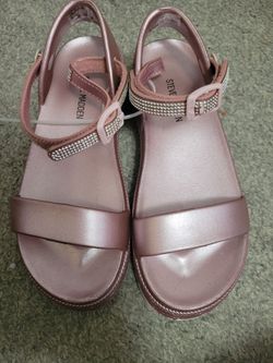 Kids sandals