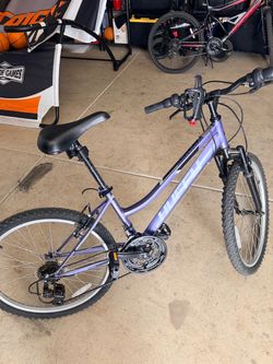 Girls mountain bike