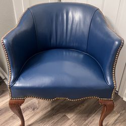Vintage Southmark leather and Mahogany accent chair with brass nailhead trim