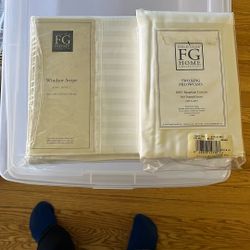 King duvet Cover And 2 Pillow Cases