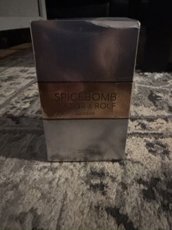 SpiceBombViktor&Rolf Eau De Parfum(Can Negotiate)