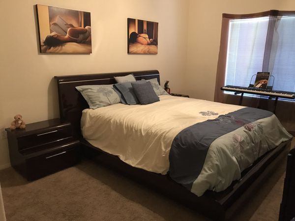 5 pieces King Size bedroom set