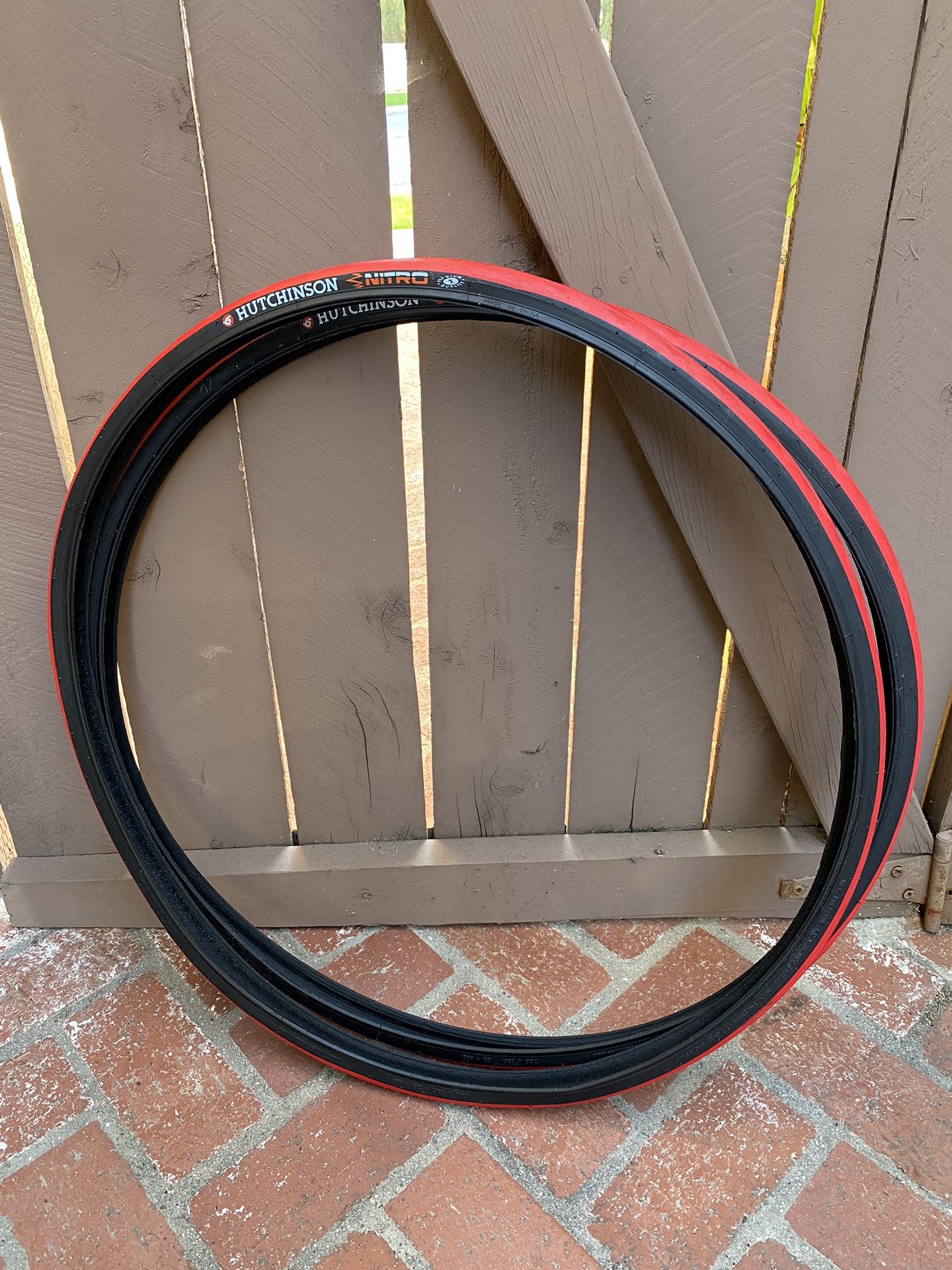 Hutchinson Nitro 700c x 23c Road Bike Tires - Pair