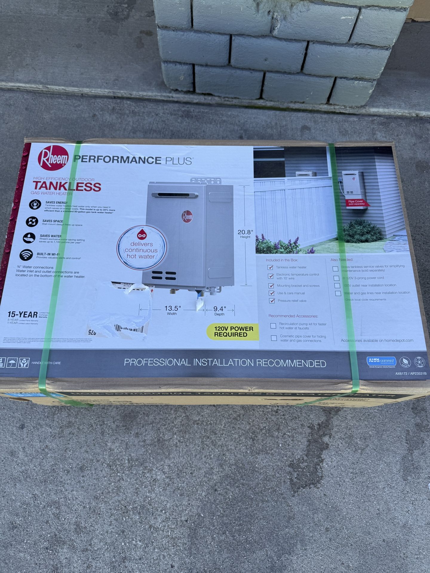 Rheem Performance Plus 8.4 GPM Smart Non-Condensing Outdoor Natural Gas Tankless Water Heater