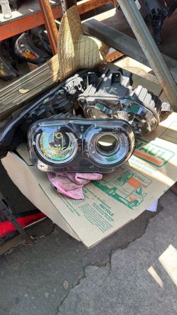 Challenger headlight 2015 2022