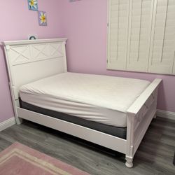 Full Size Bed, Mattress, and Box Spring