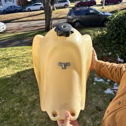 IMS 4.9 Gallon Tank (DR650) 