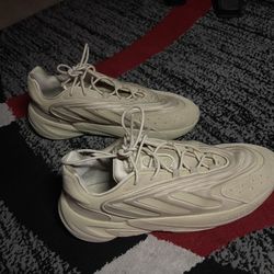 Adidas Ozelia