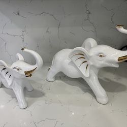 Two  home elephants Decoraction like new