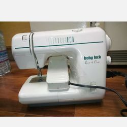 Baby Lock BL2300 Sewing Machine Quilt N Craft - Great condition Comes With Pedal