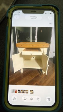 Standing kitchen cutting board white