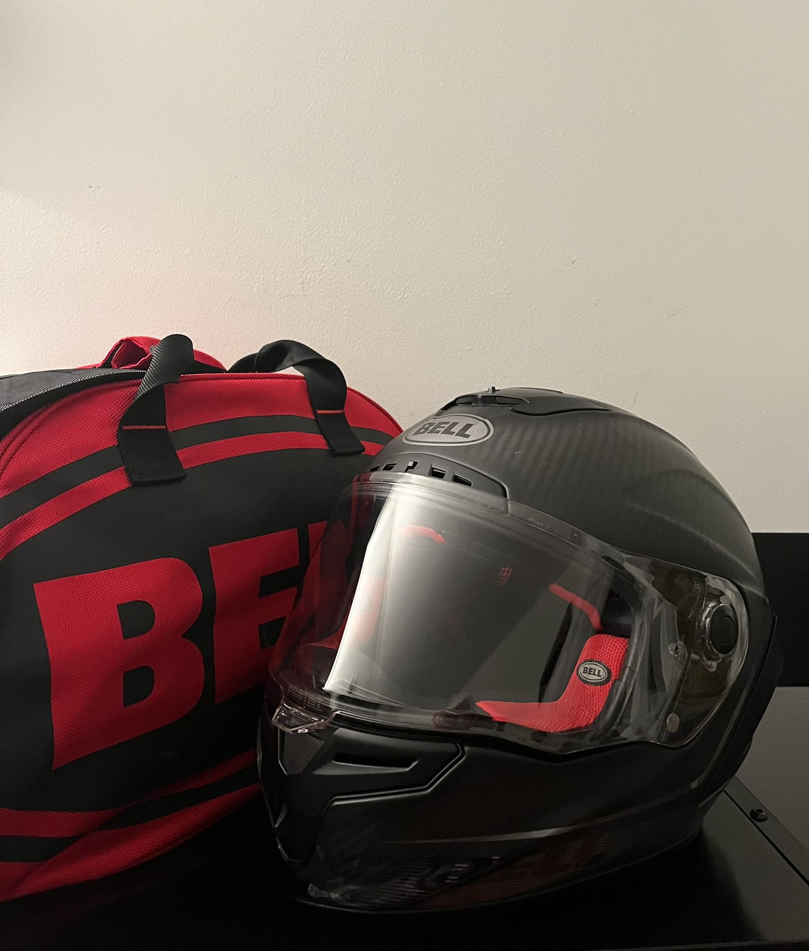 Carbon Fiber Bell Helmet / With Bag