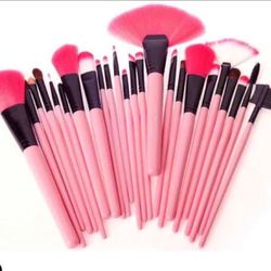 High quality professional makeup brushes