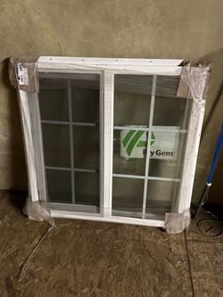 Plygem window 3’x3’