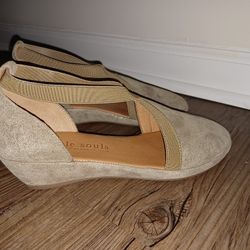 Women's Wedges, Size 6.5