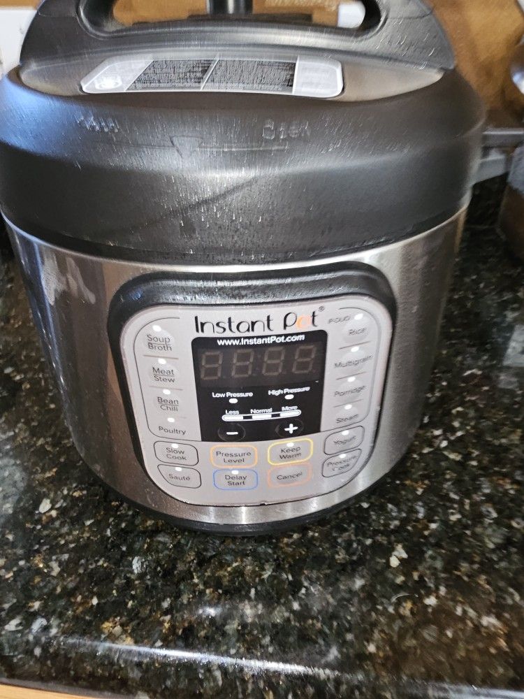 Instapot 6 Quart Used 1 Time