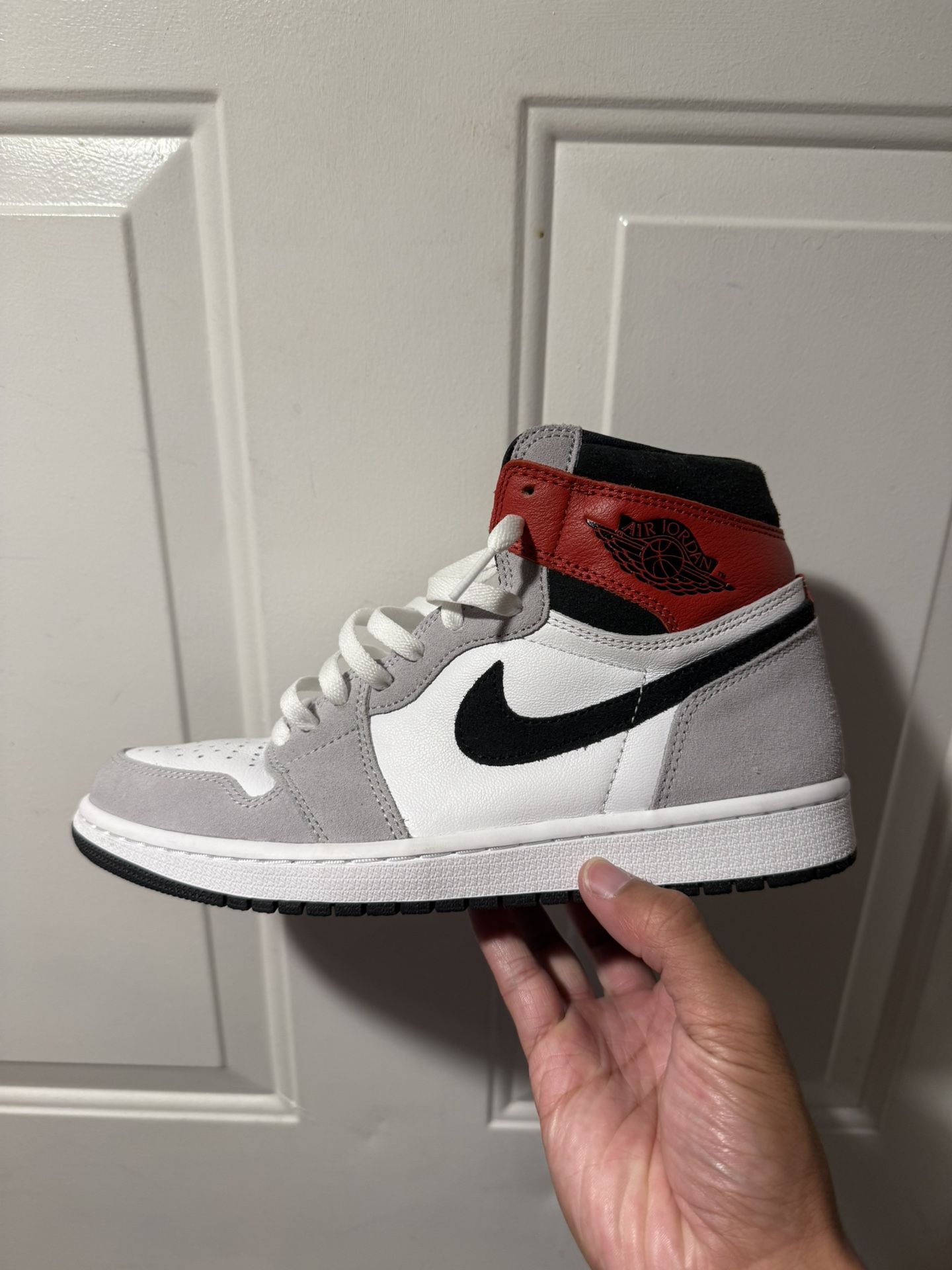 Nike Jordan 1 high smoke grey