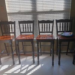 4 Bar Stools